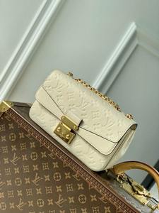 LV Handbags 722